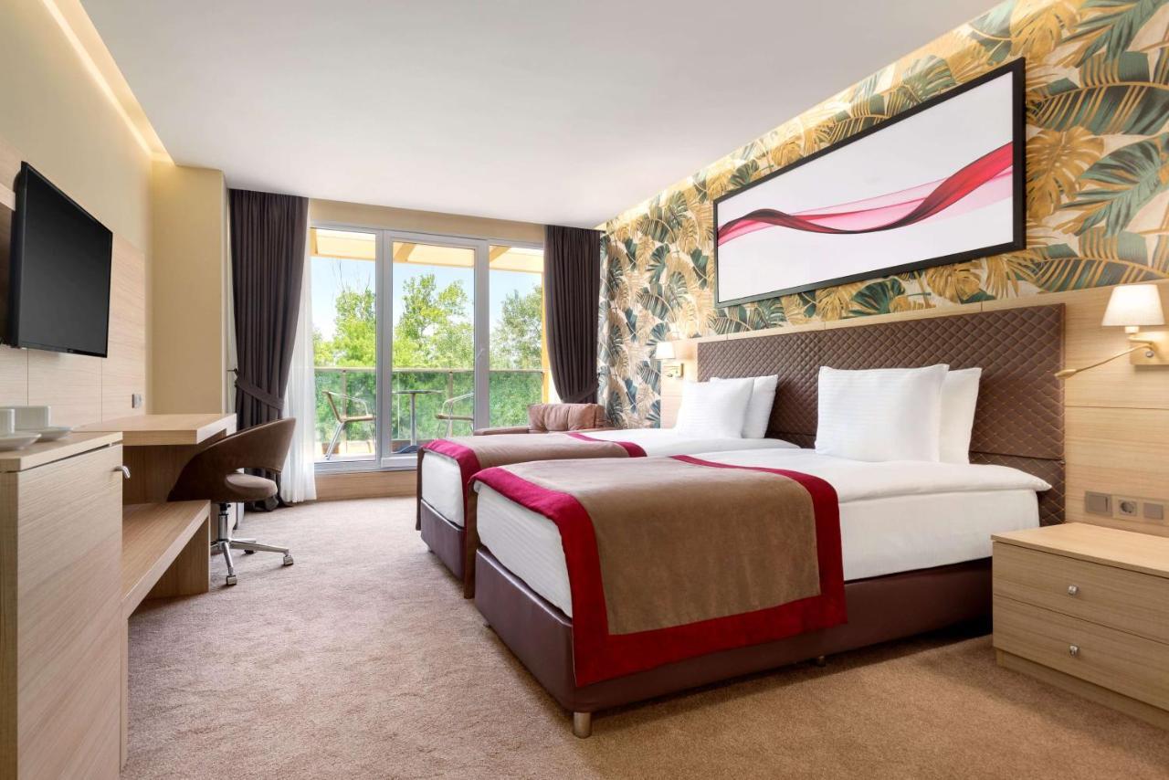 Ramada By Wyndham Istanbul Sile Hotel Exterior photo