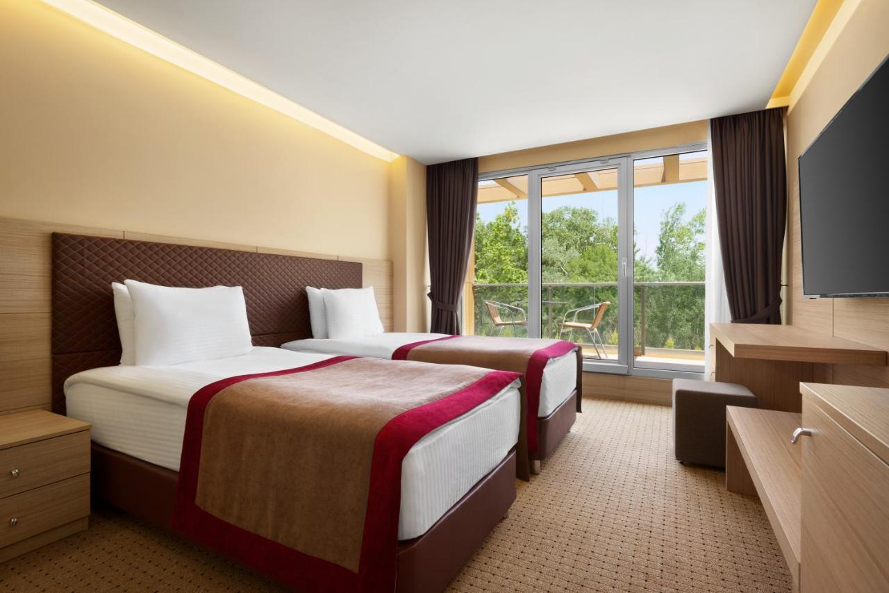 Ramada By Wyndham Istanbul Sile Hotel Exterior photo